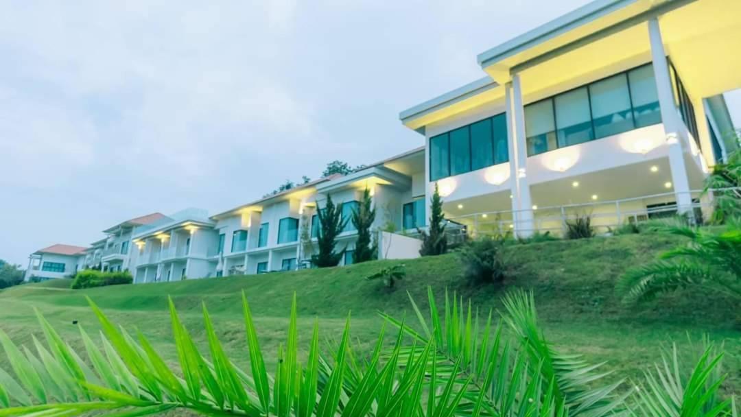 Viva Montane Hotel Pattaya Ban Nong Chap Tao Esterno foto
