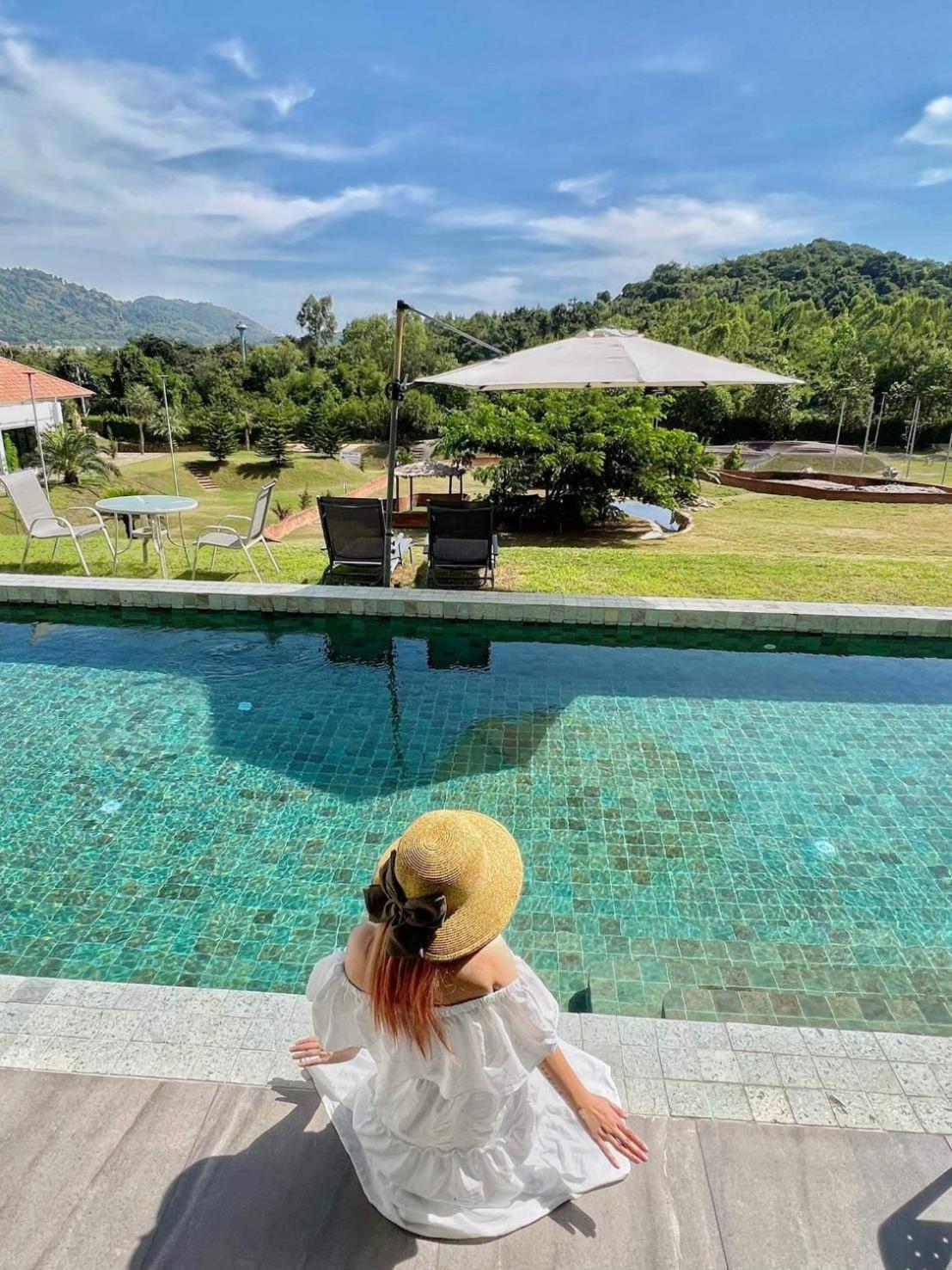 Viva Montane Hotel Pattaya Ban Nong Chap Tao Esterno foto